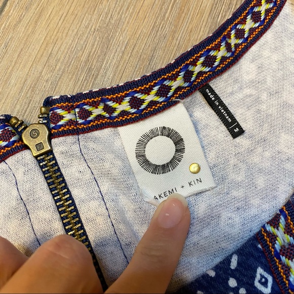 ANTHROPOLOGIE Akemi + Kin embroidered Seva tunic top M - Picture 8 of 11